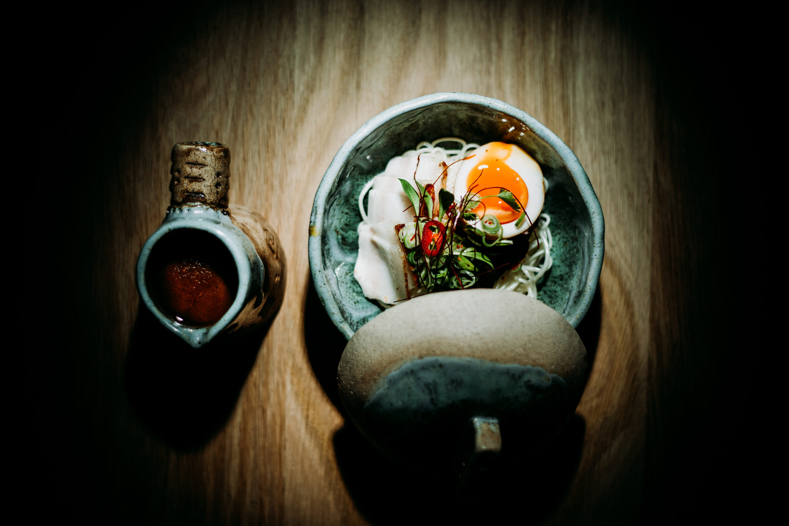 Ramen nikkei con panceta ahumada